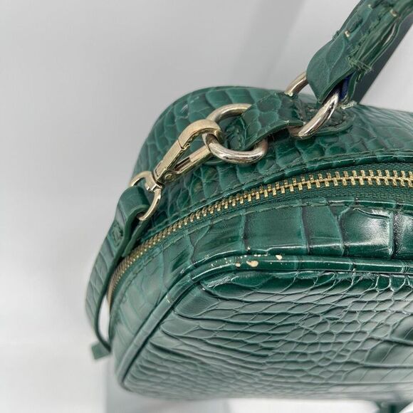 ZARA Basic Green Croc Embossed Faux Leather Top Handle Crossbody Zip Bag - Picture 7 of 15